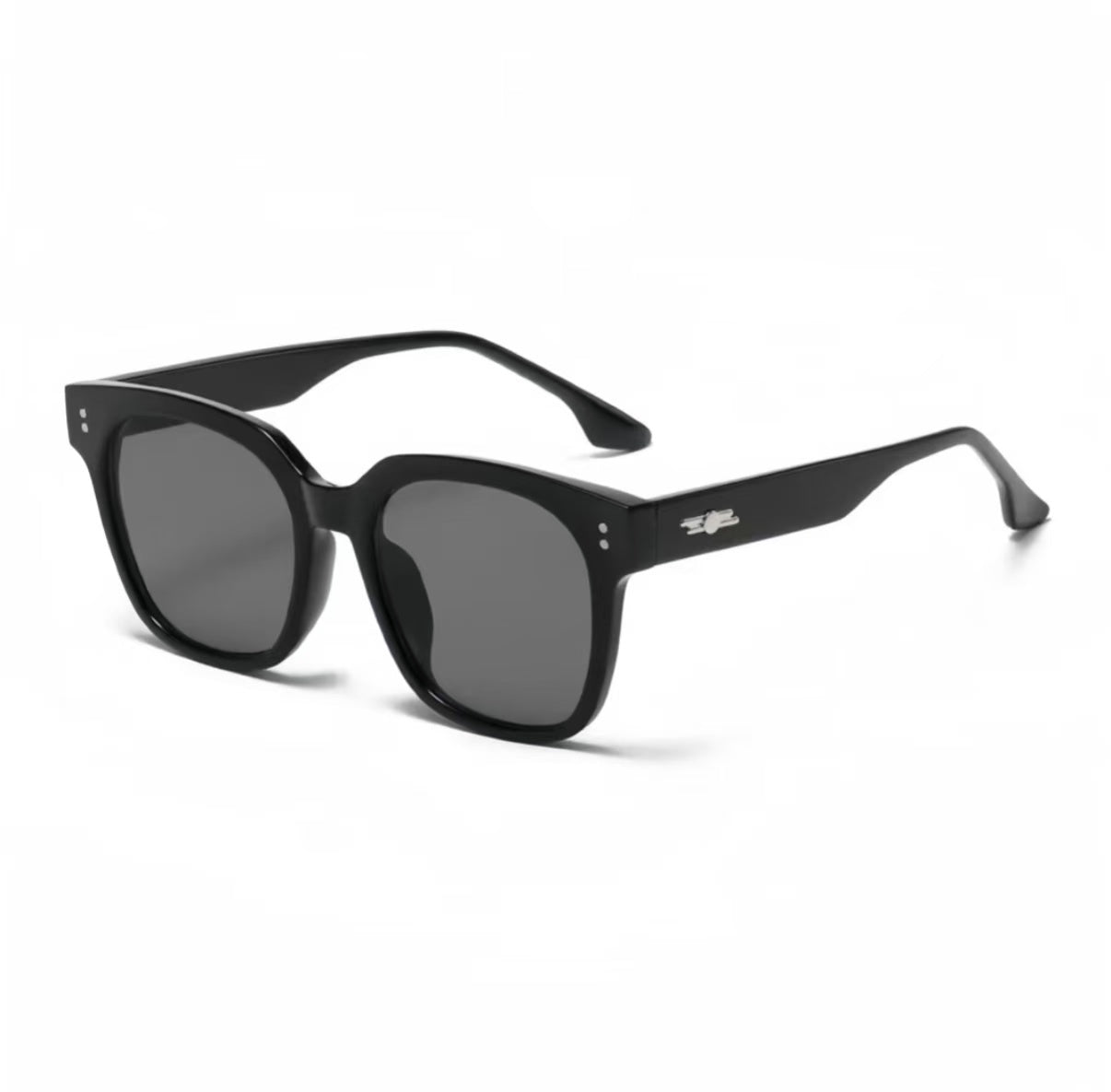 Sonnenbrille mit echte Leder Etui sowie Brillenputztuch