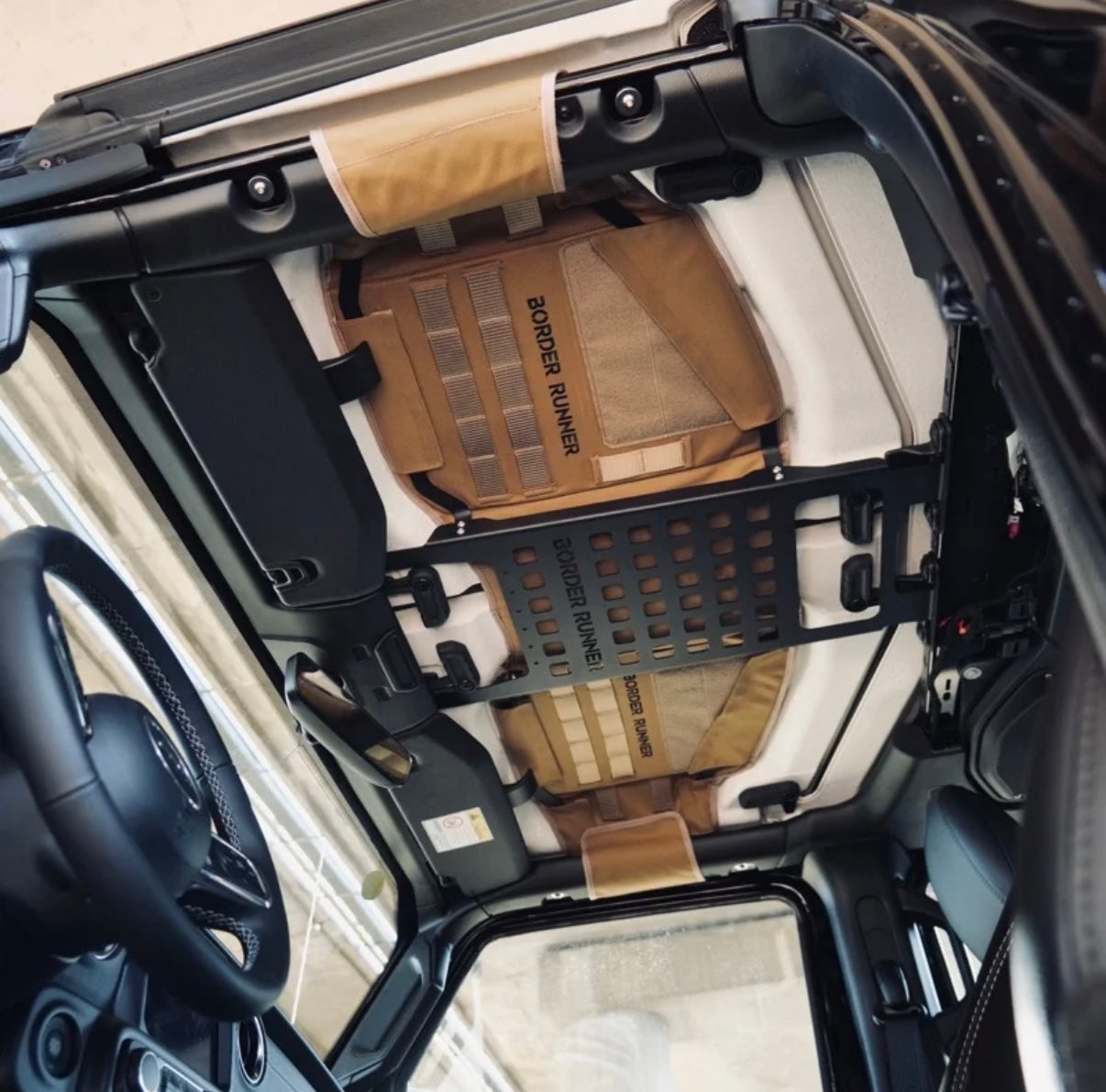 Border Runner Dachträger Cargo Overhead Molle Panel Innenablage