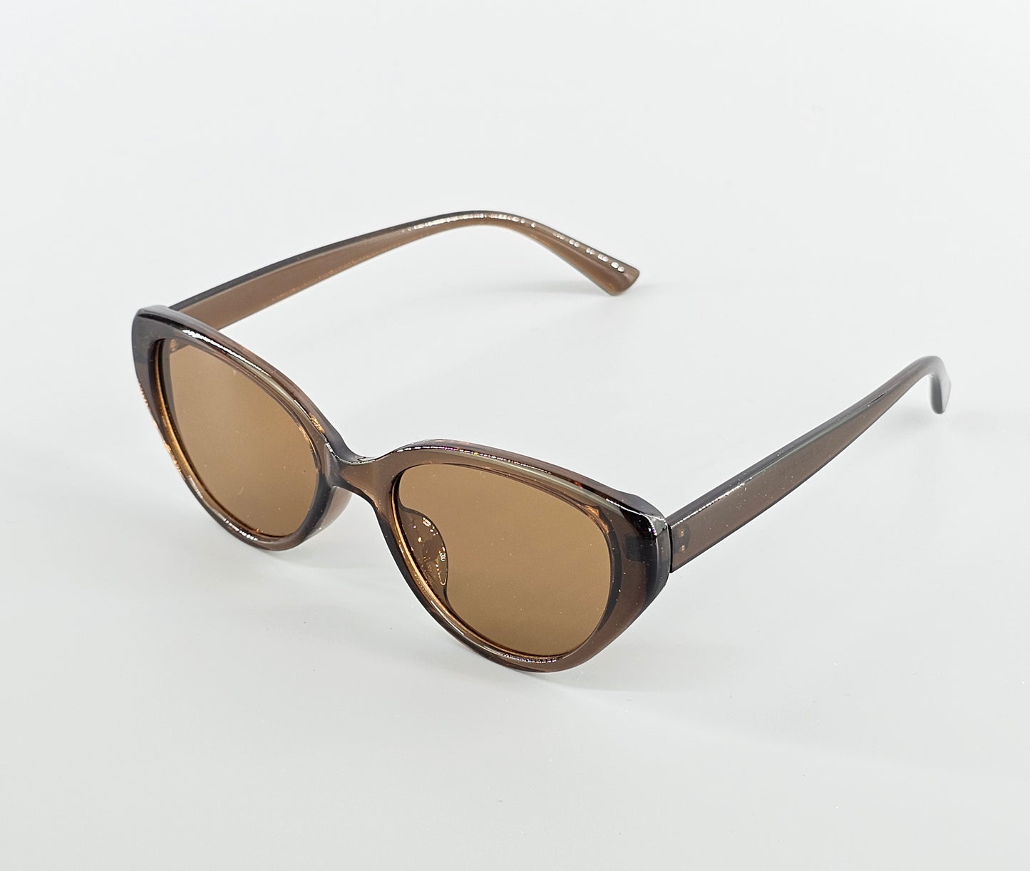Sonnenbrille mit echte Leder Etui sowie Brillenputztuch
